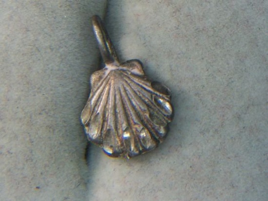 .925 Ladies Sea Shell Pendant