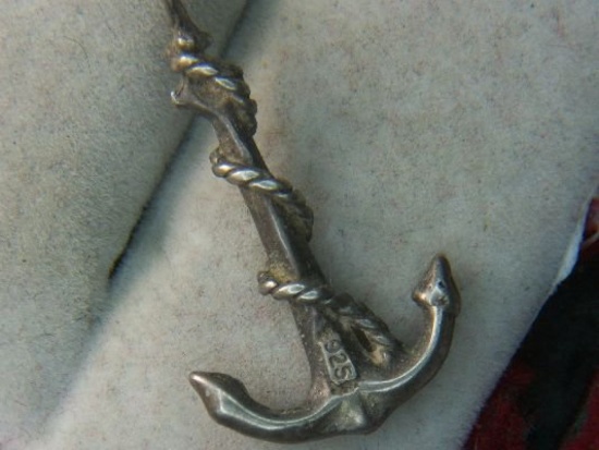 .925 Men's Twisted Anchor Pendant