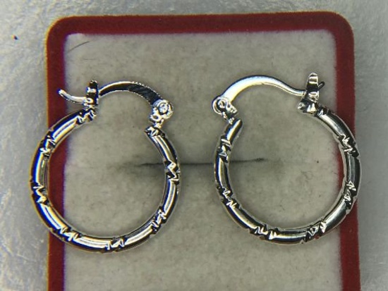 .925 Ladies Diamond Cut Hoop Earrings