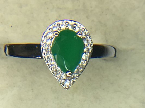 .925 Ladies 1 1/2 Carat Pear Shape Emerald Ring