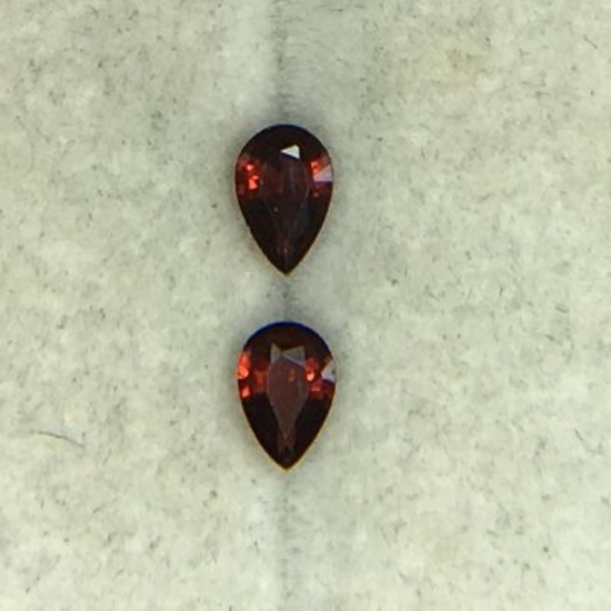 1 Carat Pear-shaped Garnet Matched Pair