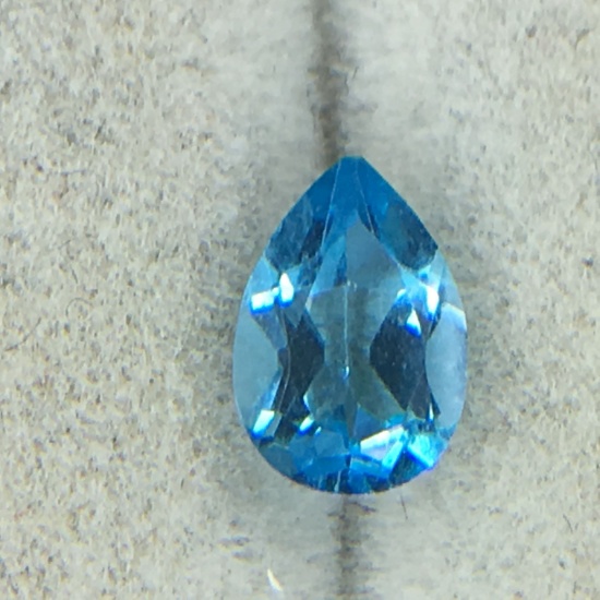 .8 Carat Pear-shaped Blue Topaz