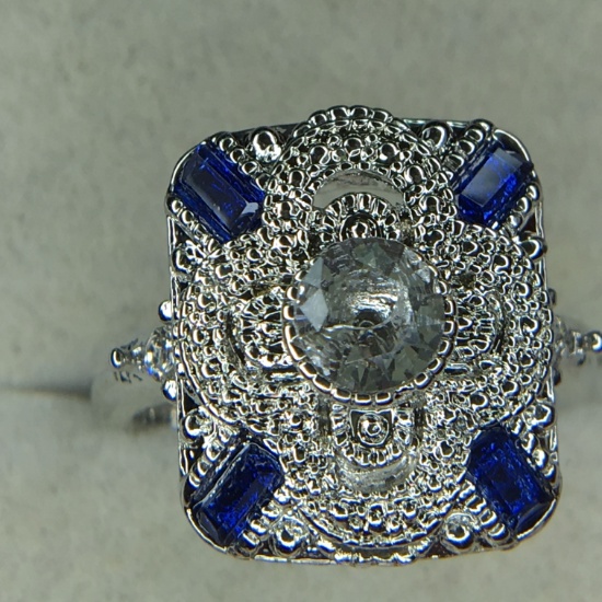 Ladies .925 Sterling Silver Gemstone Ring