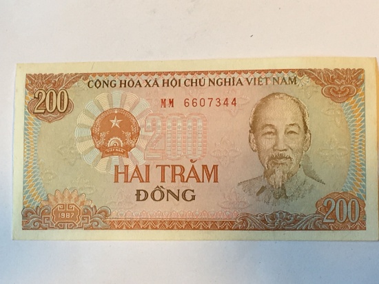 200 Dong Vietnam Paper Currency