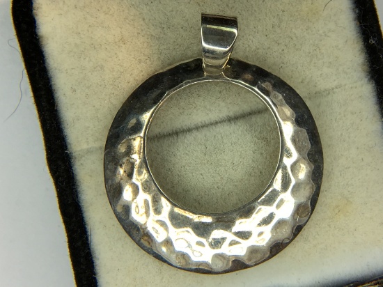 .925 Sterling Silver Ladies Modernist Pendant