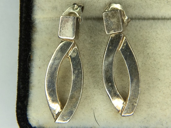 .925 Sterling Silver Ladies Earrings