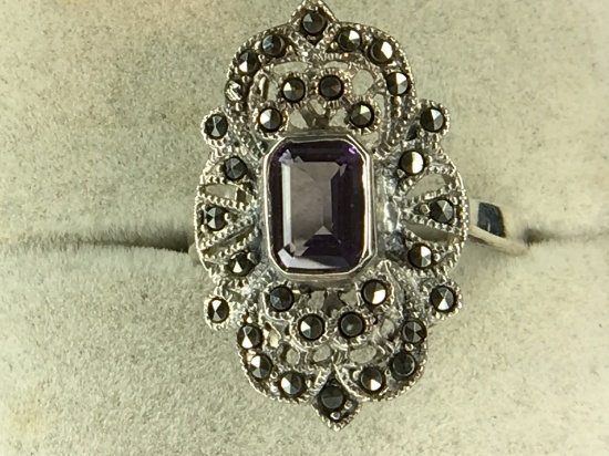 .925 Sterling Silver Ladies 2 Carat Amethyst Ring