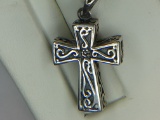 .925 Sterling Silver Unisex 26 Inch Snake Chain And Crucifix