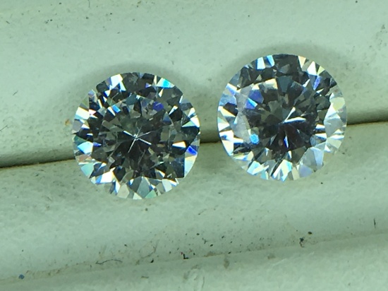2.5 Carat Each 6 Mm Diamond Cut Cubic Zirconia