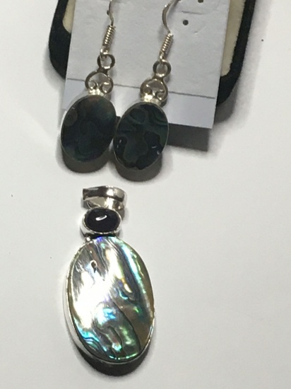 .925 2" Amazing Hawaiian Ablone Shell Pendant With Matching Earrings   