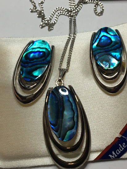 Palladium Plated Earrings And Necklace Set New Zeland Paua Shell New Vintage $199 Retail+