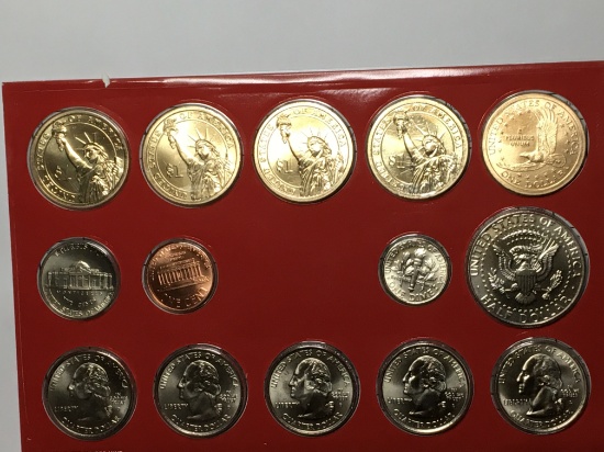 U S A Mint Set Denver Big Set 2007 With 14 Coins With Dollars And Quarters