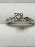 Diamond 10 Kt White Gold Ring Like New .75 Cts Vs Sparkly Natural Diamonds 2.25 Grams Pure