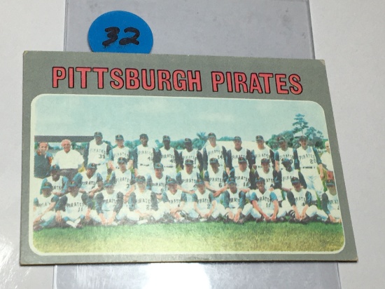 Topps 608 Pittsburgh Pirates Team Card