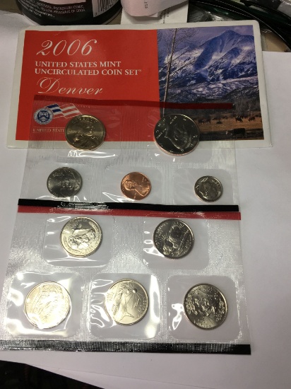 2006 D Mint Set Includes 5 Statehood Quarters