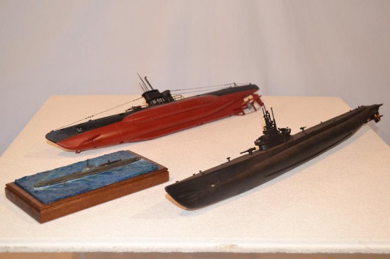 3 Model Submarines