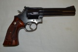 Gun. S&W Model 586 357 mag cal Revolver