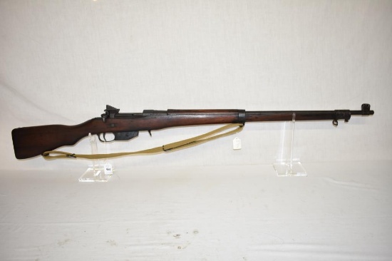 Gun. Canadian Ross Model 1910 303 cal Rifle