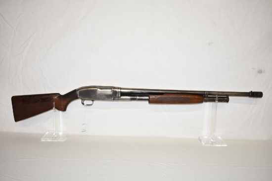 Gun. Winchester Model 12 12ga Shotgun