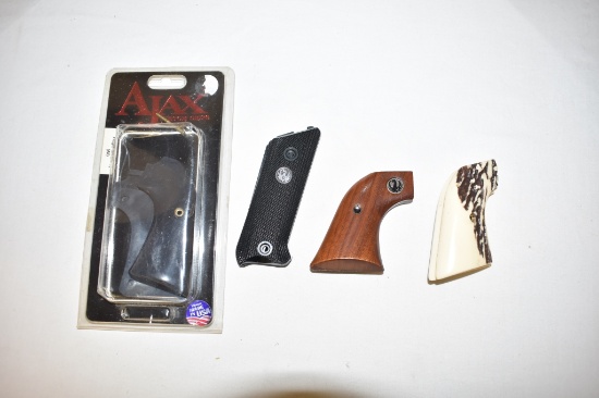 4 Sets Ruger Single Action and Standard Grips.