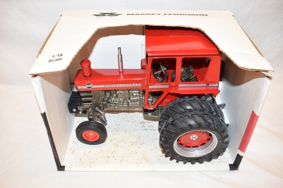 ERTL Scale Models Massey Ferguson 1130 Tractor Toy