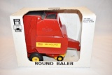 ERTL Ford New Holland Round Baler 1/16 Scale Toy