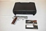 Gun. Kimber Model LW Arctic 45 acp Pistol