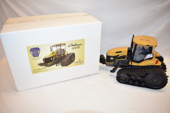 ERTL CAT Challenger 1/16 Scale Tractor Toy
