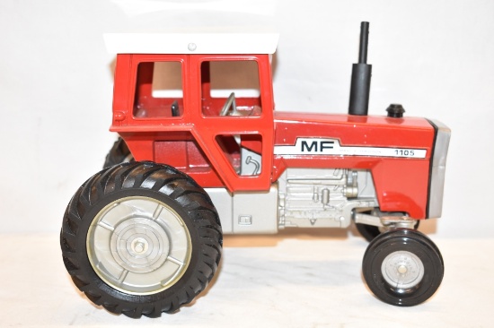 ERTL Massey Ferguson 1105 1/16 Scale Tractor Toy