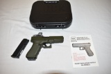 Gun. Glock Model 19 Custom 9mm cal. Pistol