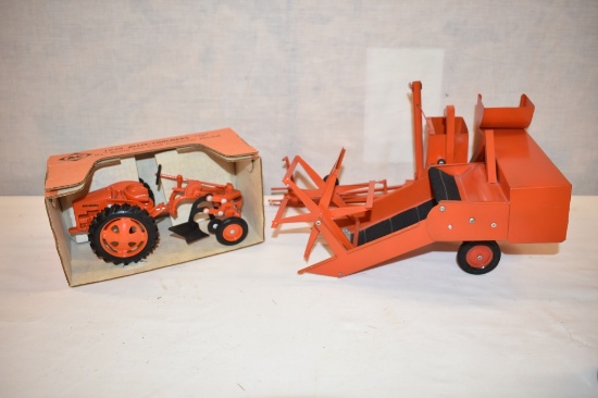 Two 1/16 Scale Allis Chalmers Tractor Toy