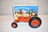 Toy Farmer Case 800 1/16 Scale Tractor Toy