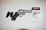 Gun. Taurus Model 608 357 mag cal Revolver
