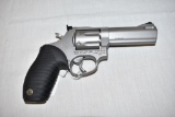 Gun. Taurus Model 627 357 mag cal Revolver