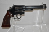 Gun. S&W Model 19-5 357 mag Revolver