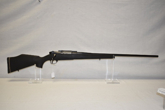 Gun. Weatherby Mark V  7mm Wby Mag cal Rifle