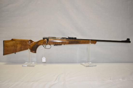 Gun. Anschutz 1430-1434 22 K Hornet cal Rifle
