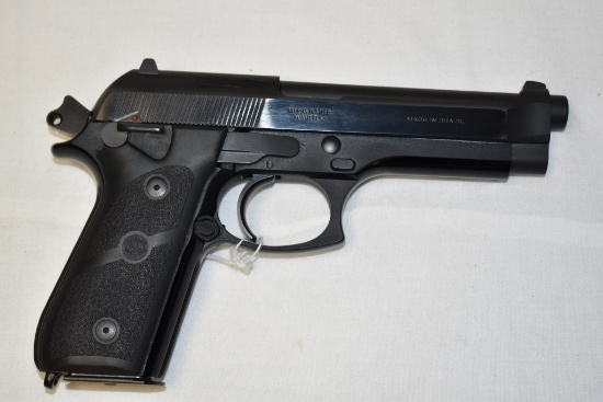 Gun. Taurus PT 92 AF 9mm Pistol