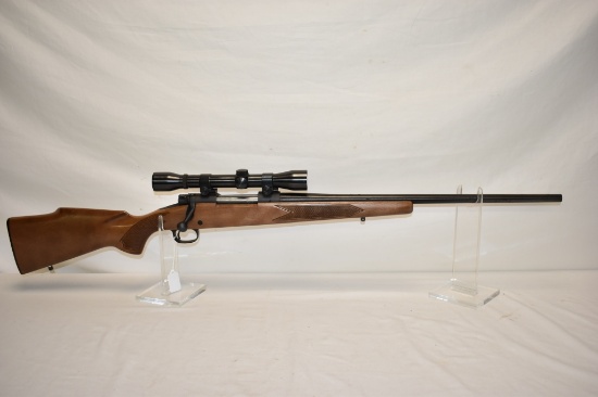 Gun. Winchester Model 670 30-06  cal Rifle