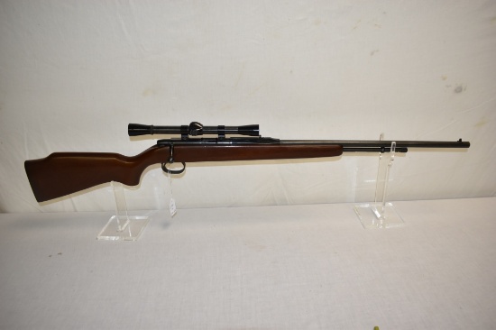 Gun. Remington Model 582 22 cal. Rifle