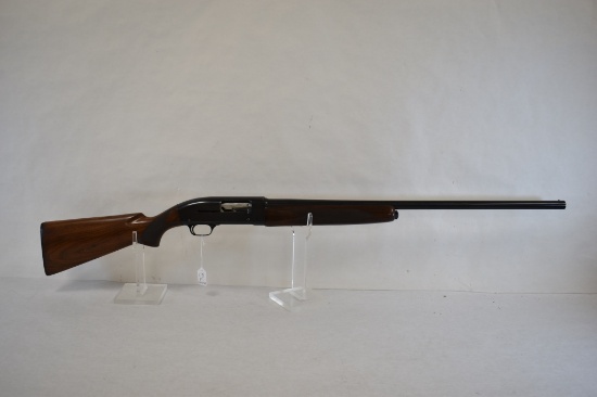 Gun. Winchester Model 50 12 ga Shotgun