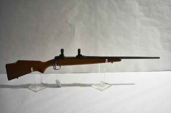 Gun. Savage Model 110E .223 Rem Rifle
