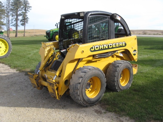 2000 John Deere 250 Skid Steer