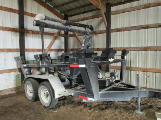 Travis Seed Cart