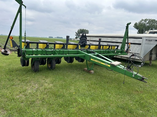 JD 1750 Planter