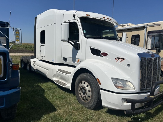 2020 Peterbuilt Semi Tractor