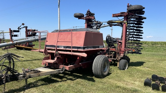 Case IH Model 8600 Air Seeder