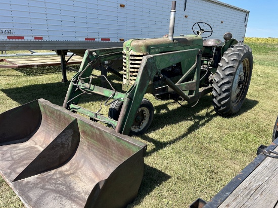Oliver Super 77 Tractor w/Loader