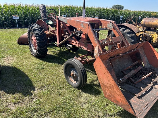 Allis-Chalmers Tractor
