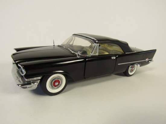 Beautiful 1957 Chrysler 300 C Convertible Danbury Mint 1:24 scale die-cast model car.